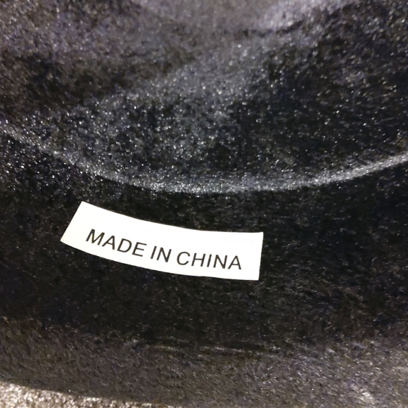 MASQUERADE Button down Black HAT - Picture 2 of 4